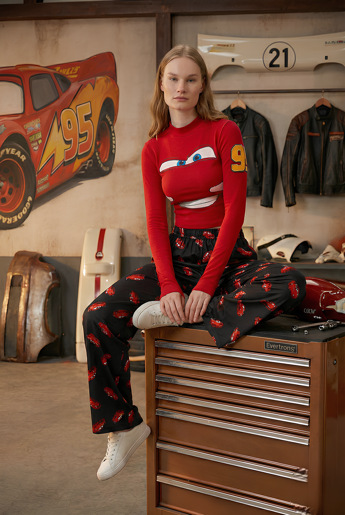 McQueen Crop & Pijama Takımı